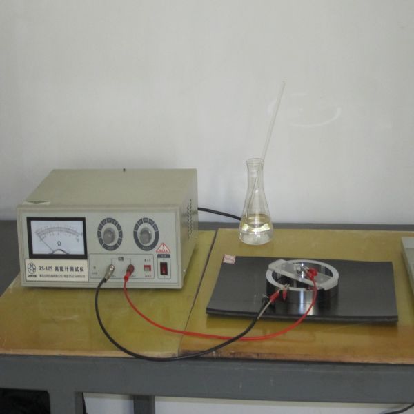 High resistance tester